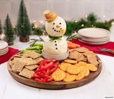 An image of a Jolly Snowman Snack Board.