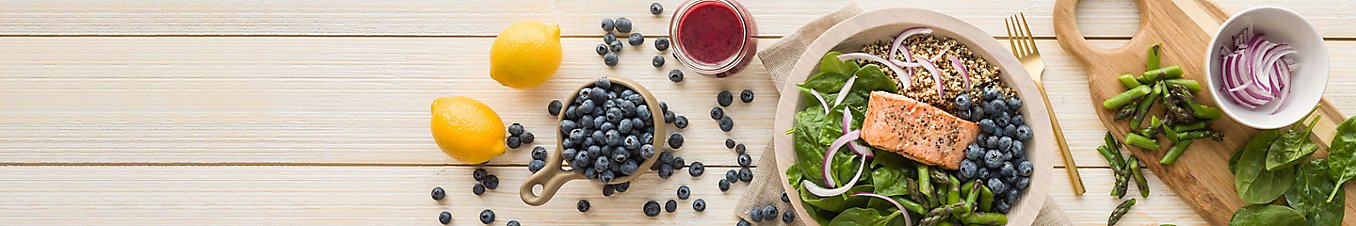 Quick Blueberry and Quinoa Salmon bowl Recipe